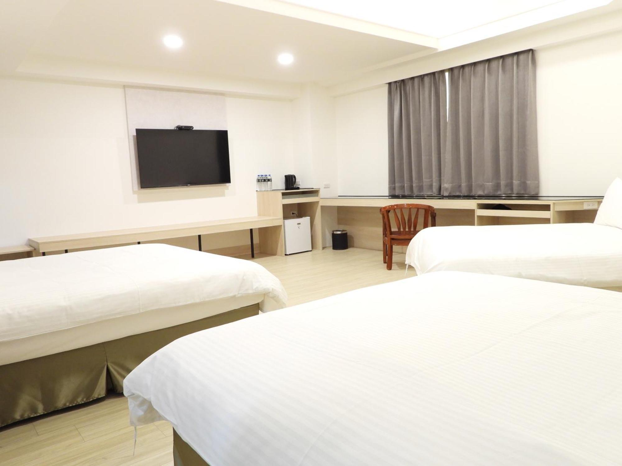 Etung Hotel Taichung Exterior foto